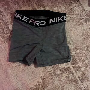 nike pro 5” shorts